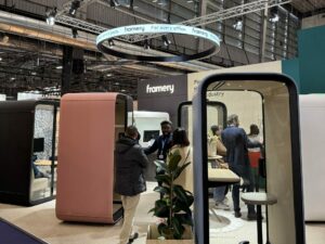 Salon Workspace 2025