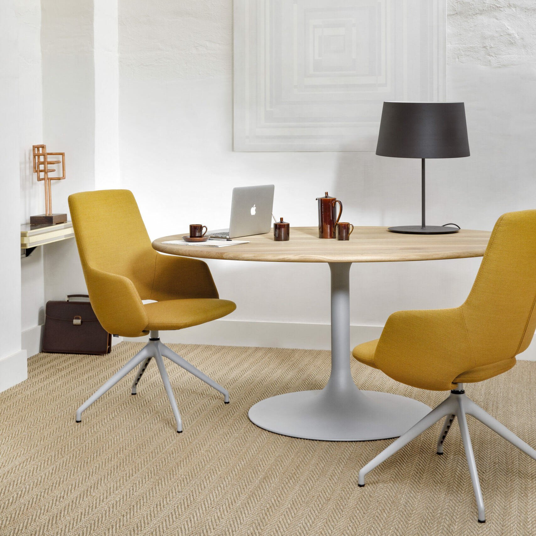 Mobilier de bureau Lyon et aménagement de bureau à Lyon.