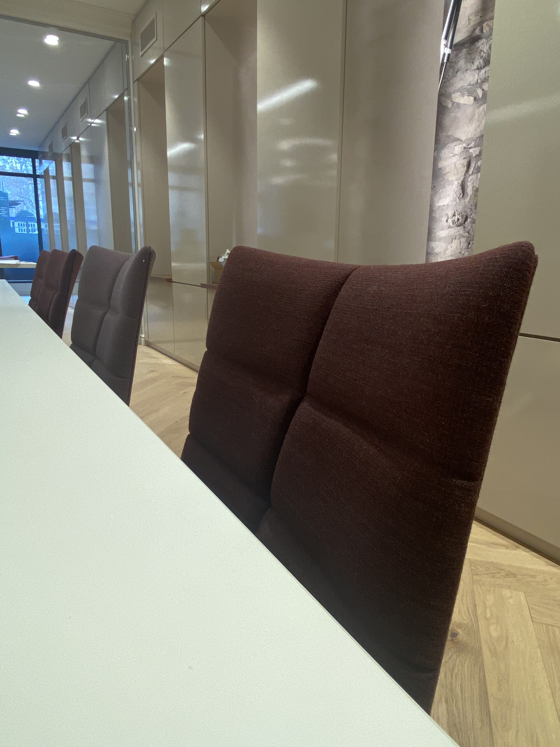 Sièges salle de réunion de Optical Consulting